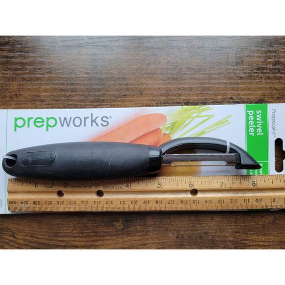 New Progressive GT-7416 Vegetable Peeler/Slicer Yellow w/Black Handle - 8" Long - Picture 6 of 6